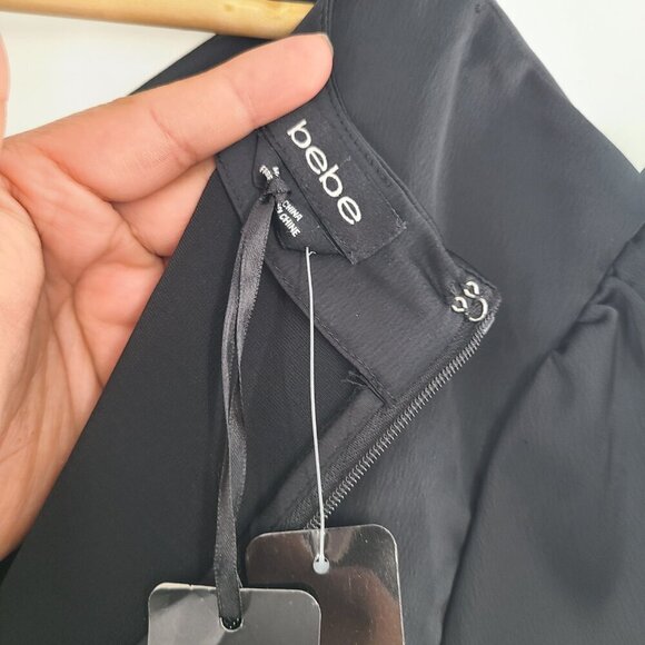 Bebe Shorts Romper Womens Size 12 One piece Short Sleeve V-Neck Ruffle Black NWT - Picture 6 of 9